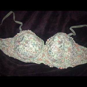 Victoria's Secret 36DD bra